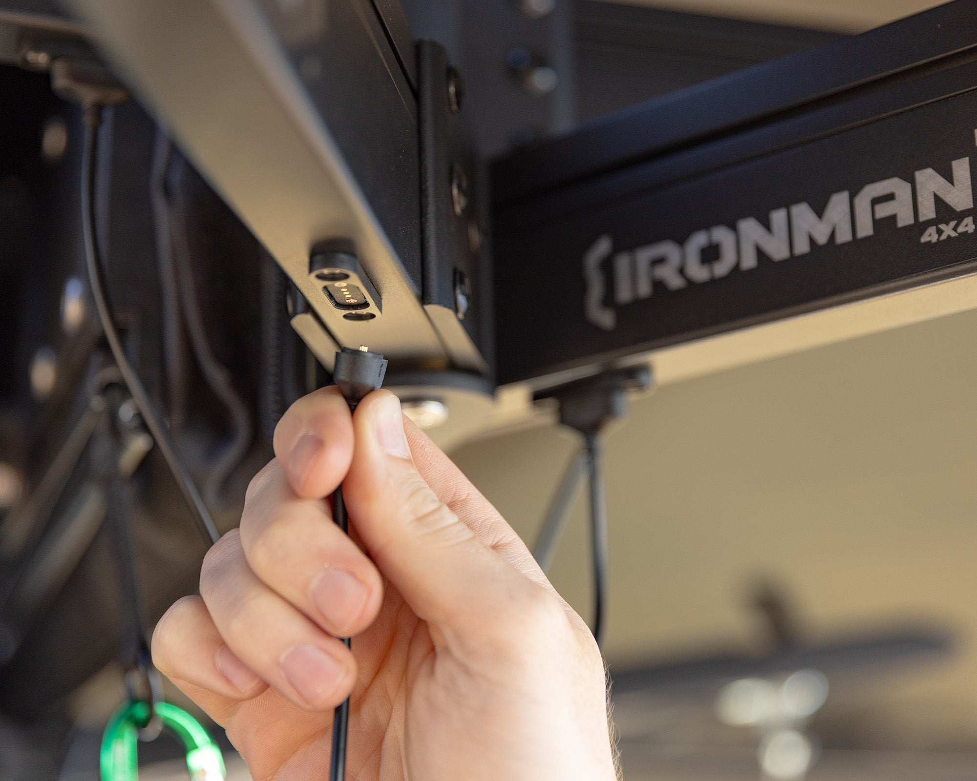 DeltaWing 270° Awning (XL)